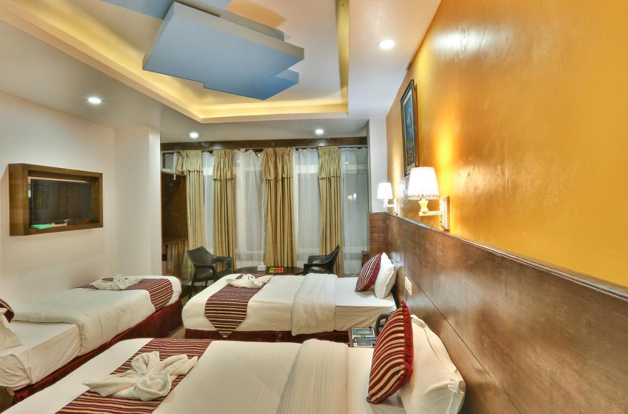 פוקהרה Hotel Lakeside Pvt. Ltd. מראה חיצוני תמונה