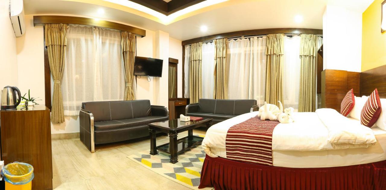 פוקהרה Hotel Lakeside Pvt. Ltd. מראה חיצוני תמונה