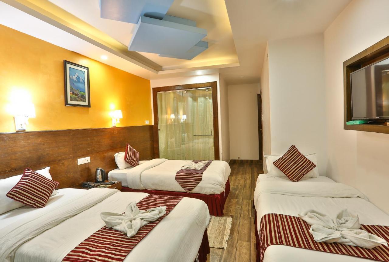 פוקהרה Hotel Lakeside Pvt. Ltd. מראה חיצוני תמונה